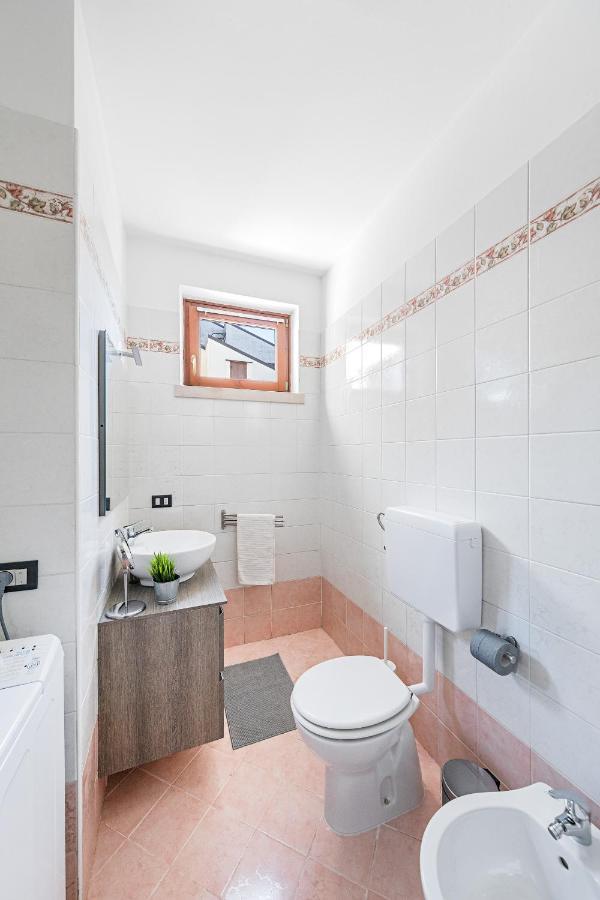Apartament I Ciliegi 1-09 Con Piscina By Wonderful Italy Desenzano del Garda Zewnętrze zdjęcie