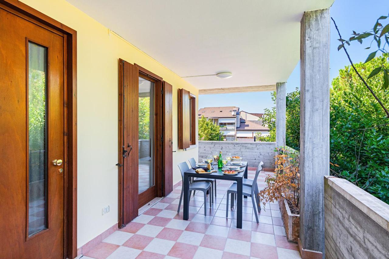 Apartament I Ciliegi 1-09 Con Piscina By Wonderful Italy Desenzano del Garda Zewnętrze zdjęcie